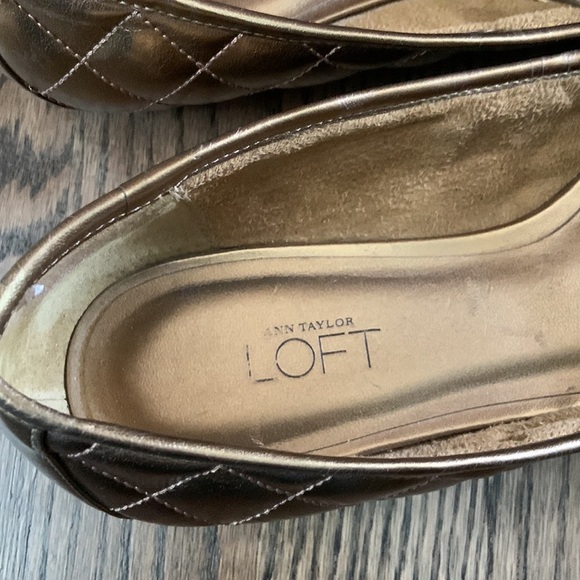 SALE! LOFT Gold Metallic Quilted Ballet Flats - Picture 7 of 10